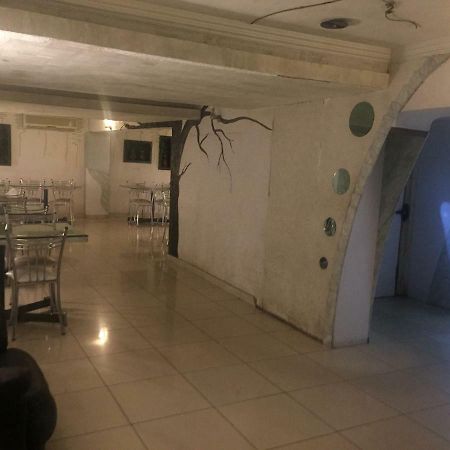Sarovar Hotel 维沙卡帕特南 外观 照片