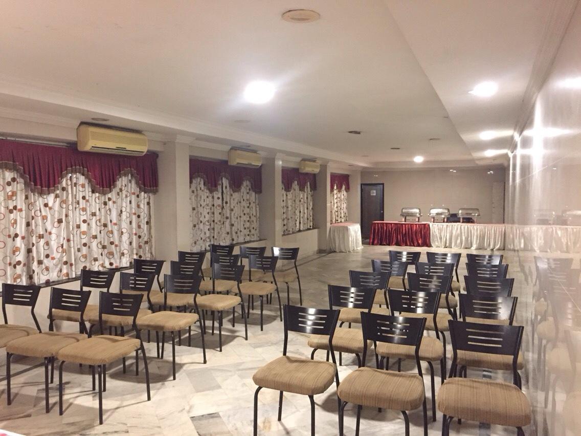 Sarovar Hotel 维沙卡帕特南 外观 照片