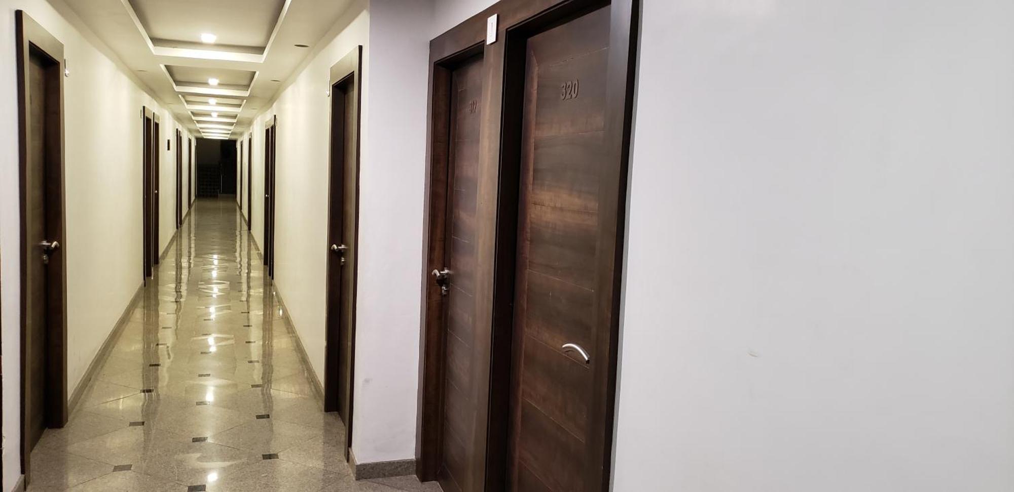 Sarovar Hotel 维沙卡帕特南 外观 照片