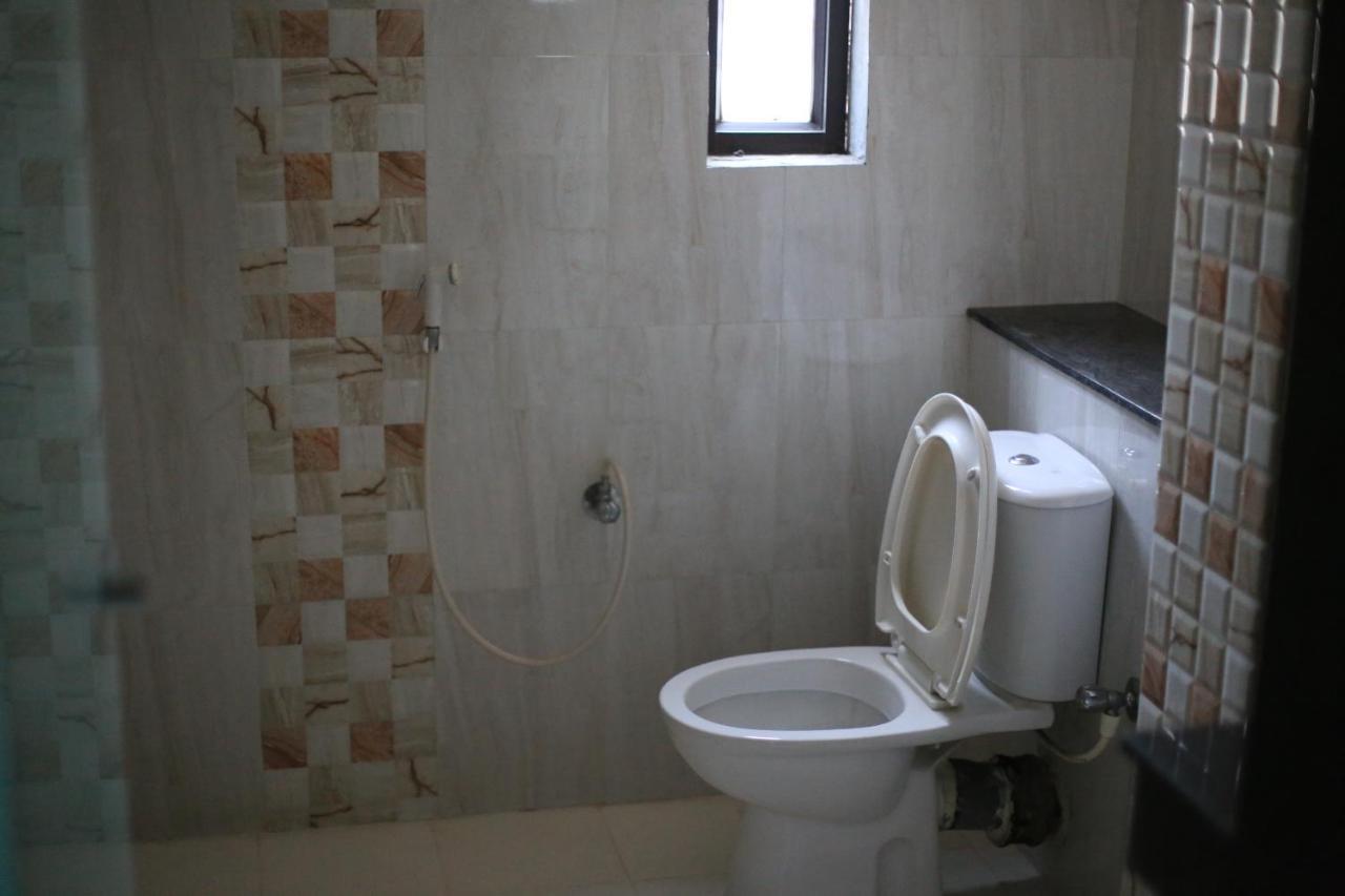 Sarovar Hotel 维沙卡帕特南 外观 照片